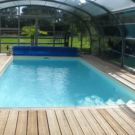 Tante Pim Rum i privatbostad Neuilly-sur-Eure