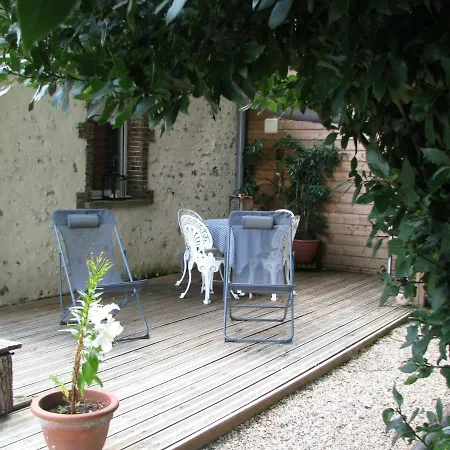 Rum i privatbostad Tante Pim Neuilly-sur-Eure